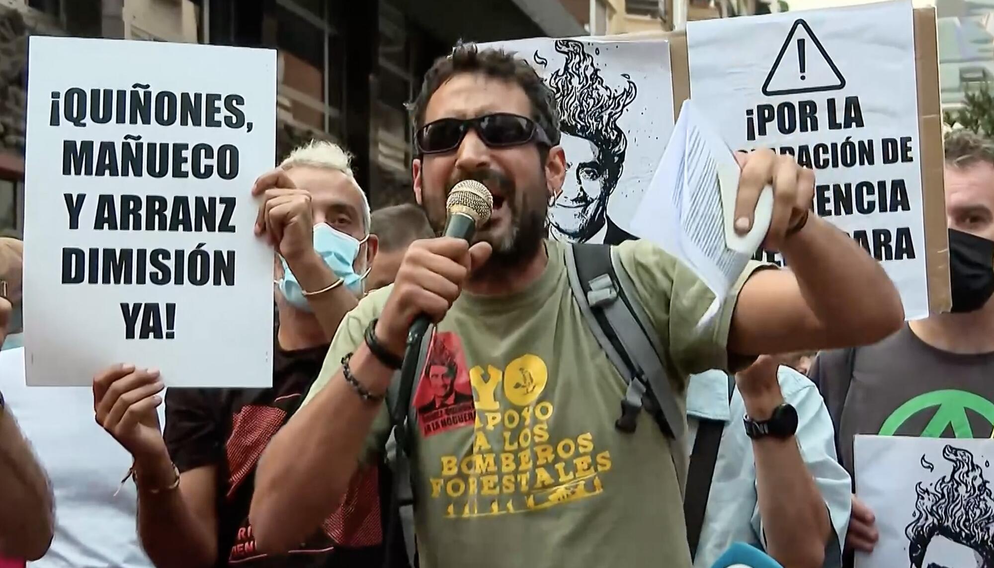 Manifestación León  dimisión Mañueco